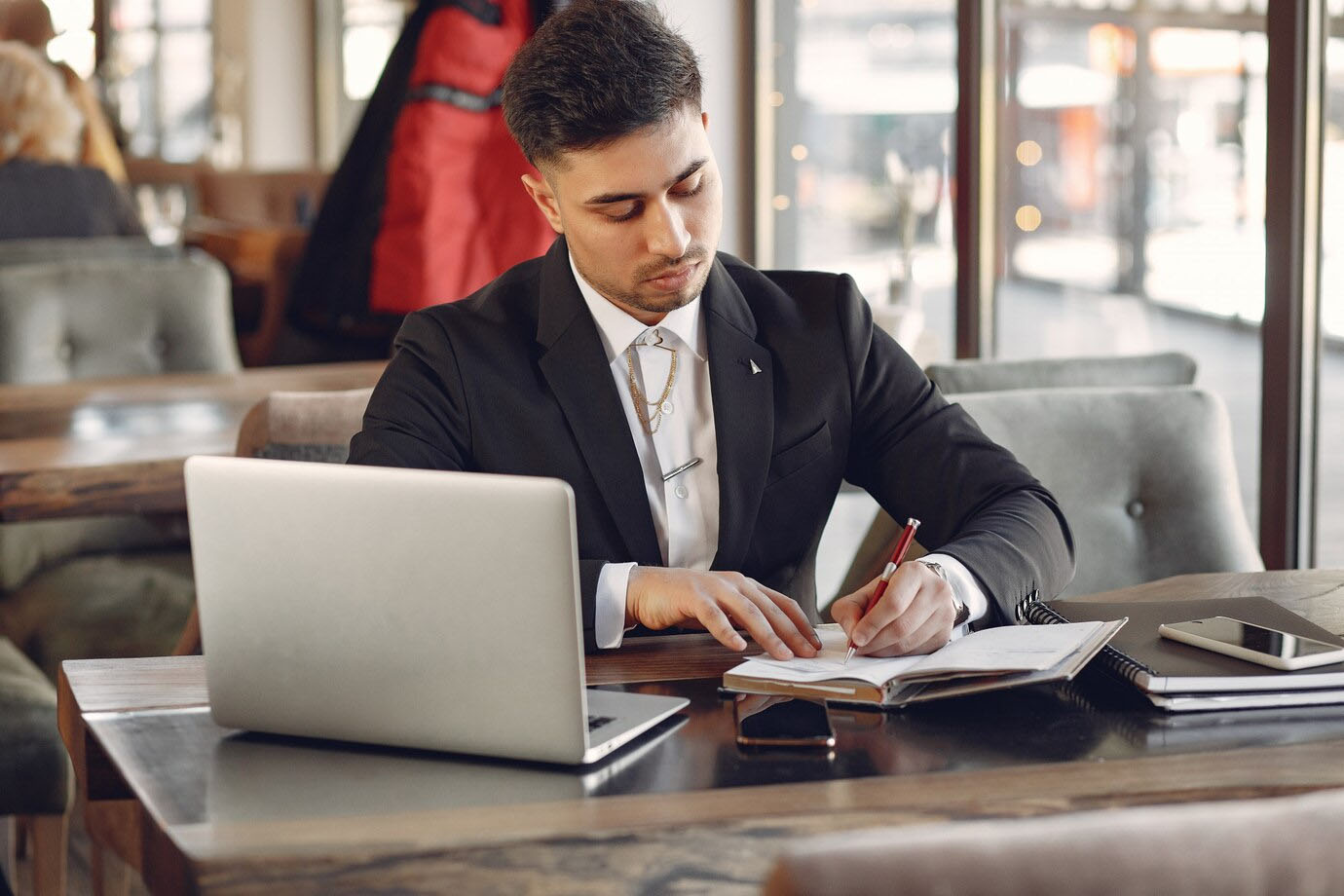 Advising On Grants And Managing The Fund