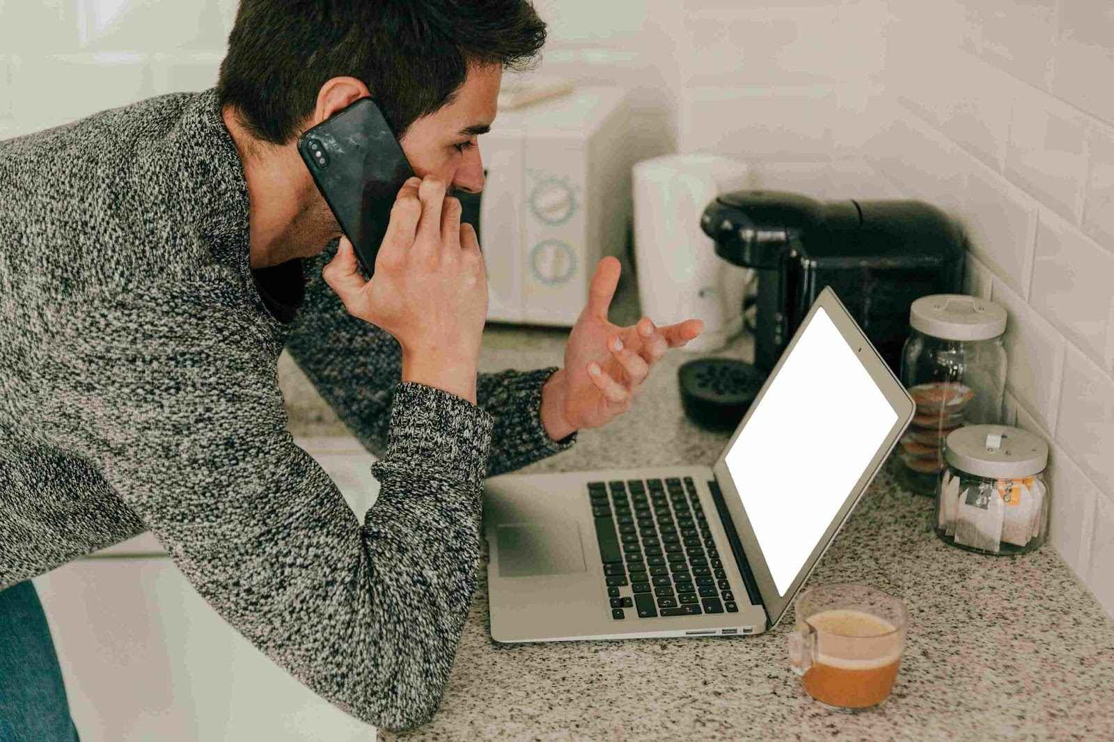 Is Stalking Online Illegal or A Crime In Singapore_11zon